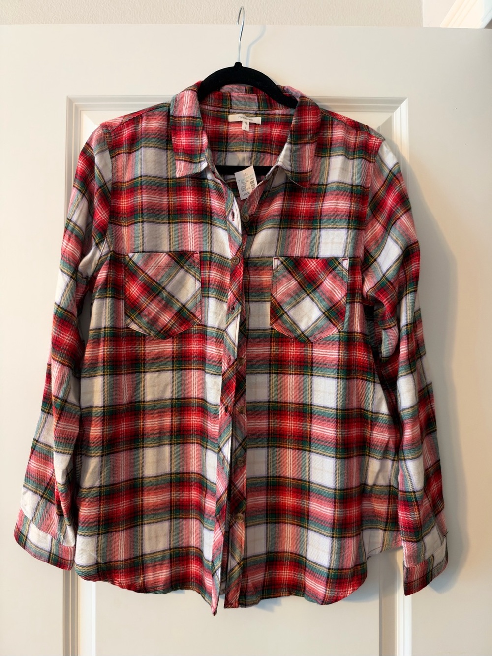 American Eagle Outfitters Red, White and Green Plaid Button-Down Shirt